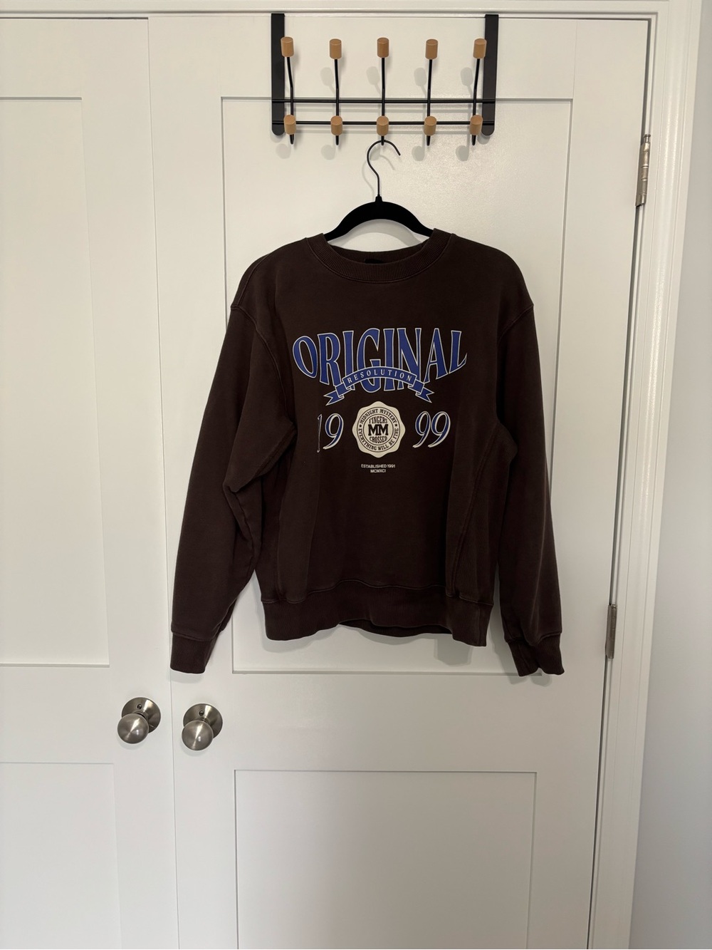 H&M Brown Crewneck Sweatshirt with Blue 'ORIGINAL 1999' Graphic